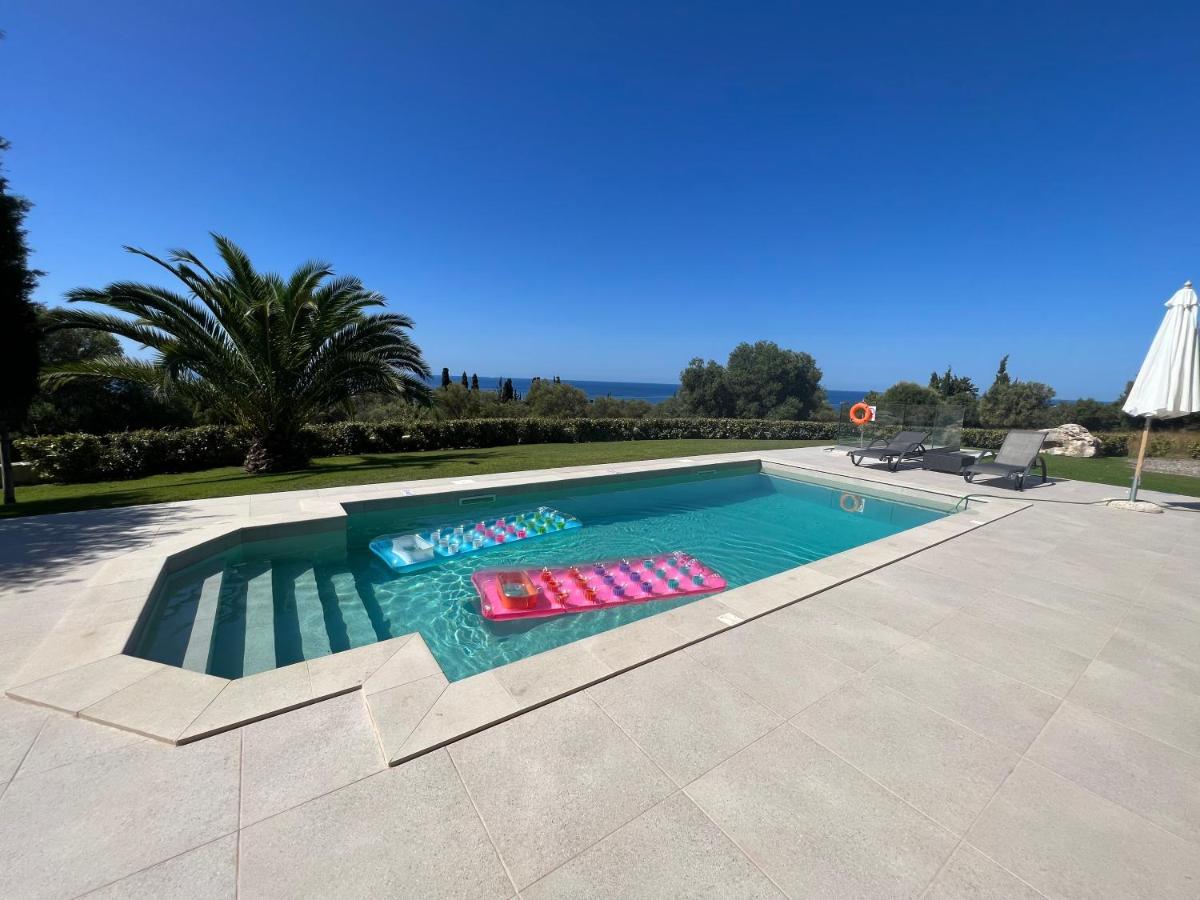 Avithos Blue Villas Svoronata Exteriör bild