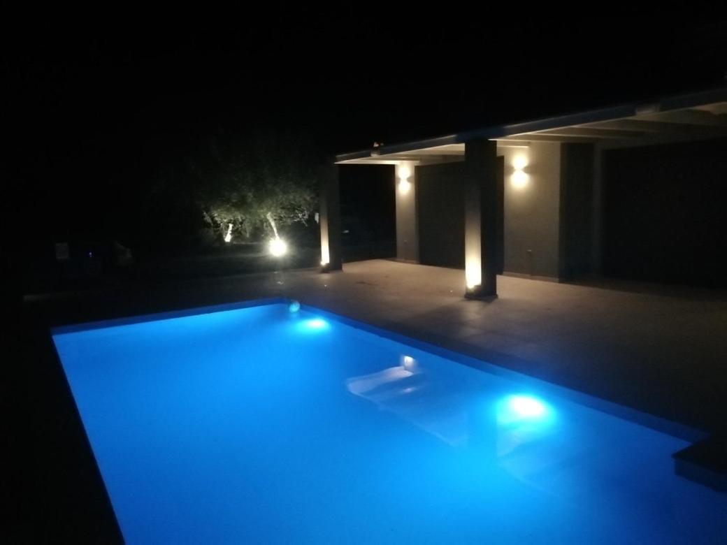 Avithos Blue Villas Svoronata Exteriör bild