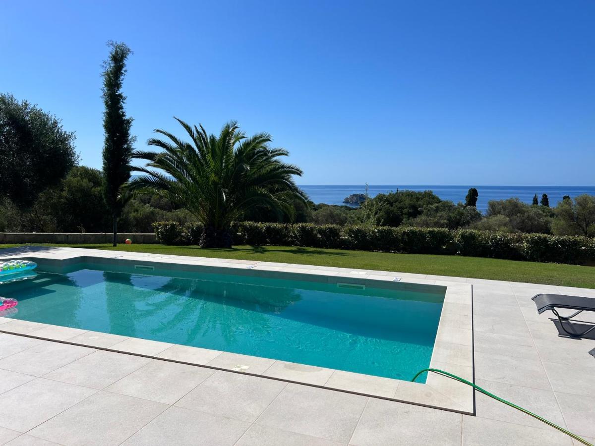 Avithos Blue Villas Svoronata Exteriör bild