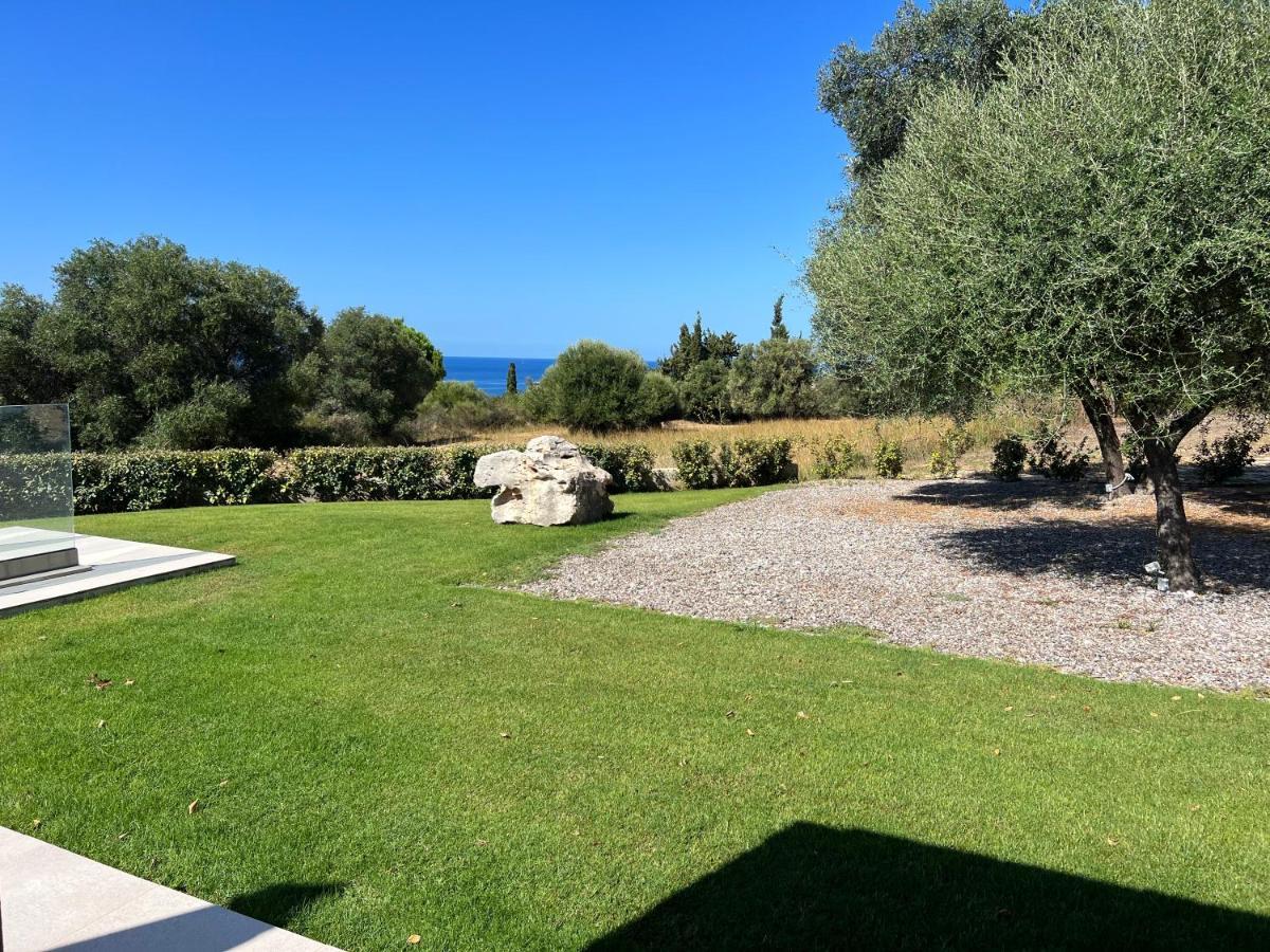 Avithos Blue Villas Svoronata Exteriör bild
